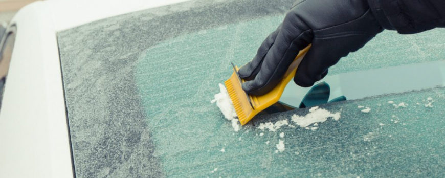 Pneus, chaîne, quels équipement choisir pour sa voiture avant un départ au ski ?